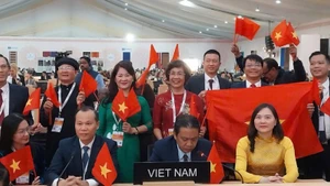 Делегация Вьетнама на сессии.