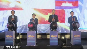 Церемония открытия фестиваль молодежи Вьетнама-Камбоджи-Лаоса 2025 года. Фото: ВИА