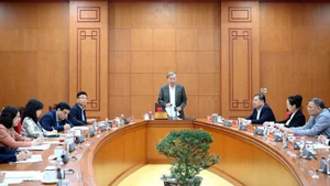 Генеральный секретарь ЦК КПВ То Лам выступает на встрече. Фото: Данг Кхоа