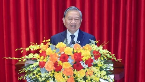 Генеральный секретарь ЦК КПВ То Лам выступает на мероприятии. Фото: Данг Кхоа