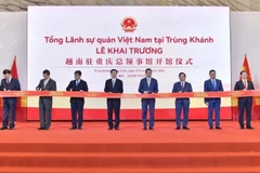 Торжественная церемония открытия Генерального консульства Вьетнама в Чунцине, Китай. (Фото: Управление иностранных связей города Чунцин)