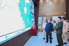 [Фото] Премьер-министр Фам Минь Тьинь проверил работу по обеспечению общественного порядка, безопасности и правопорядка