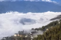 Величественный природный пейзаж с умиротворённой красотой в туманной дымке Сапа. (Фото: ВИА)