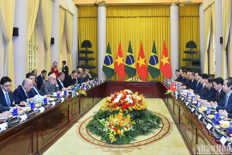 Общий вид переговоров. Общий вид переговоров.