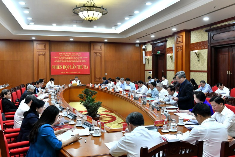 Общий вид заседания. Фото: Данг Кхоа Общий вид заседания. Фото: Данг Кхоа