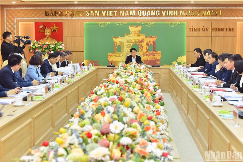 Общий вид конференции. Общий вид конференции.