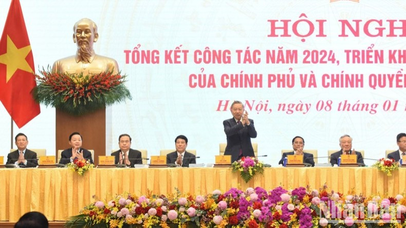 Генеральный секретарь ЦК КПВ То Лам и руководители Партии и Государства на конференции. Фото: Чан Хай