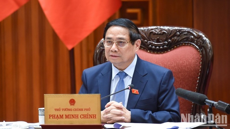 Премьер-министр Фам Минь Тьинь выступает с руководящей речью. Фото: Чан Хай Премьер-министр Фам Минь Тьинь выступает с руководящей речью. Фото: Чан Хай