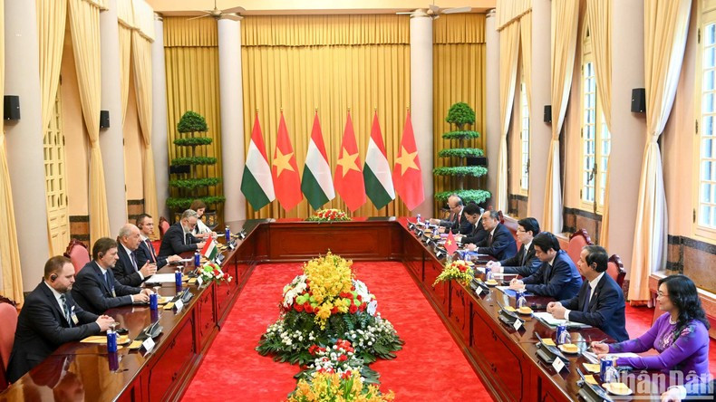 Общий вид переговоров. Общий вид переговоров.