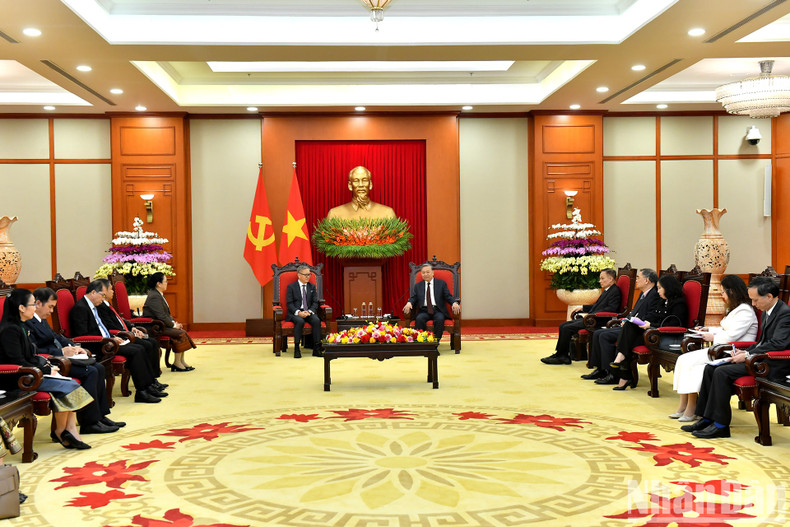 Общий вид приема. Фото: Данг Кхоа Общий вид приема. Фото: Данг Кхоа