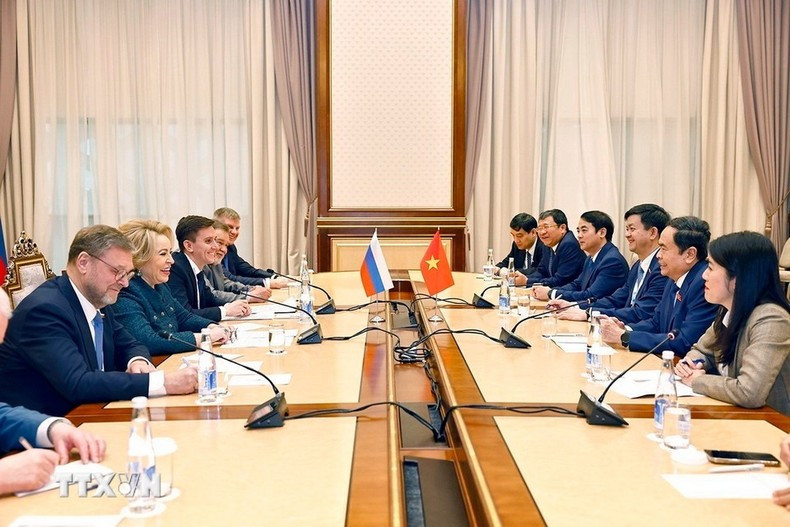 Председатель НС Вьетнама Чан Тхань Ман на встрече с Председателем Совета Федерации Федерального Собрания России Валентиной Матвиенко. Фото: ВИА