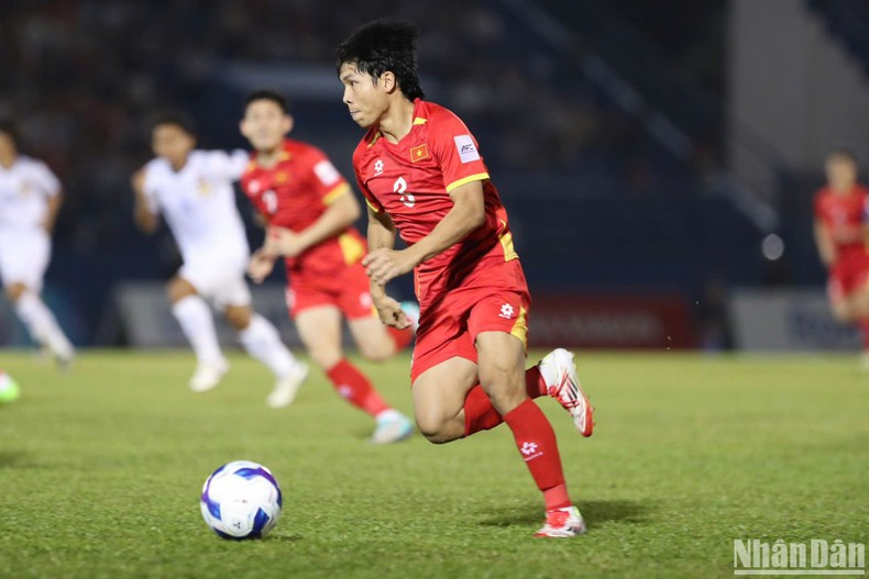 Ван Ви оформил дубль в этом матче. Фото: Ха Тунг Ван Ви оформил дубль в этом матче. Фото: Ха Тунг