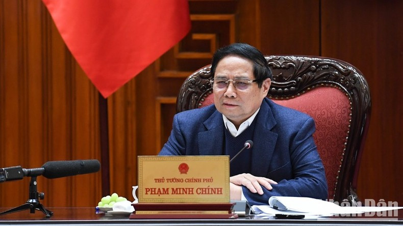 Премьер-министр Фам Минь Тьинь выступает на совещании. Фото: Чан Хай Премьер-министр Фам Минь Тьинь выступает на совещании. Фото: Чан Хай