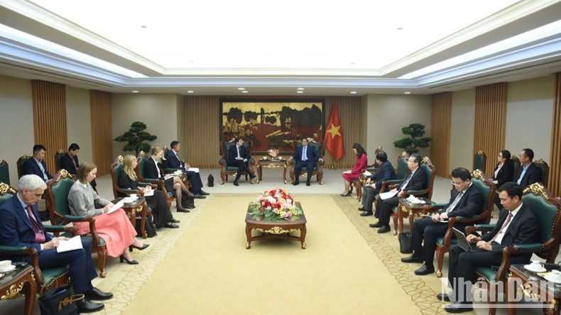 Общий вид приёма. Фото: Чан Хай Общий вид приёма. Фото: Чан Хай