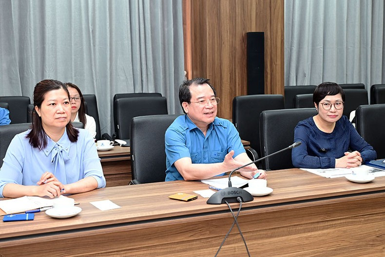 Г-н Ха Ван Шиеу высоко оценил инициативы МОФ.