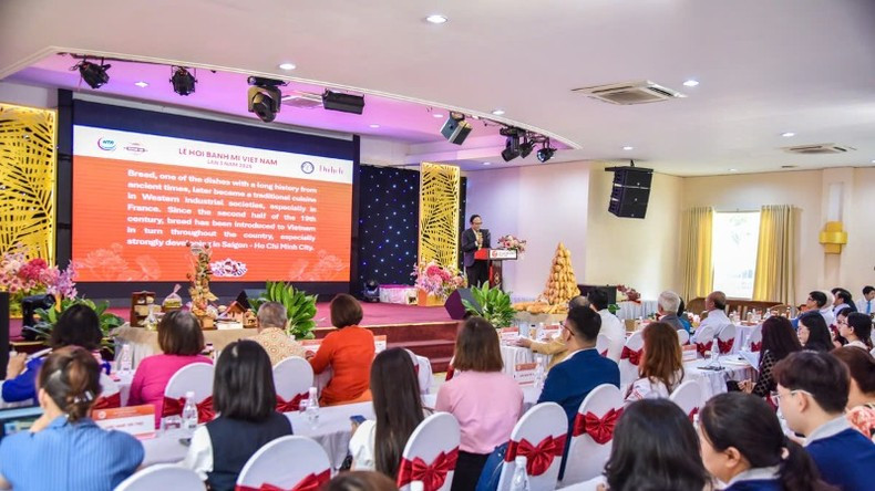 Общий вид научного семинара. Общий вид научного семинара.