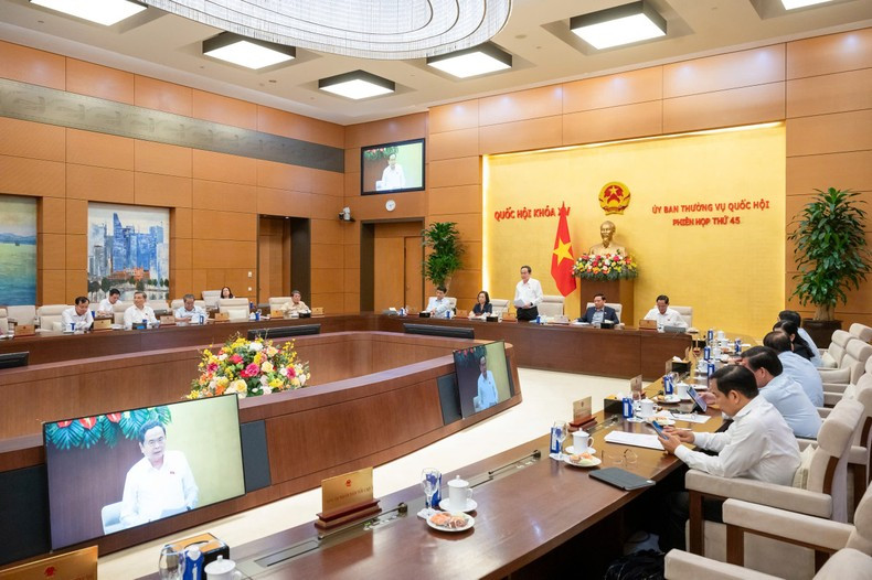 Общий вид заседания. Фото: Зюи Линь Общий вид заседания. Фото: Зюи Линь