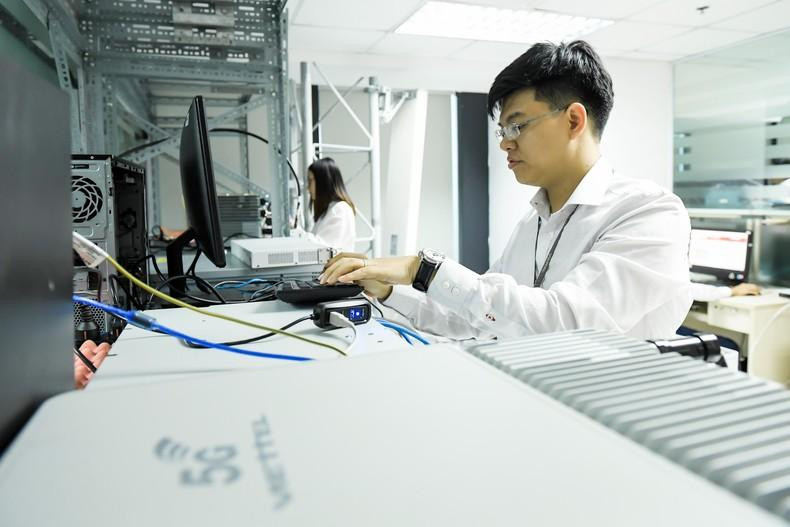 Появление в списке Gartner подтверждает позицию Viettel High Tech как глобального поставщика телекоммуникационных услуг. Появление в списке Gartner подтверждает позицию Viettel High Tech как глобального поставщика телекоммуникационных услуг.