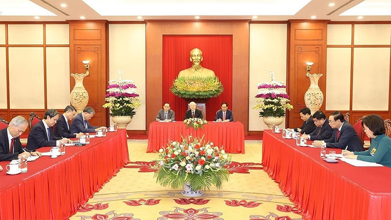 Общий вид телефонного разговора. Фото: ВИА Общий вид телефонного разговора. Фото: ВИА