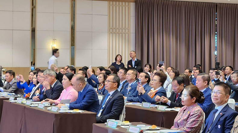 Делегаты на форуме. Делегаты на форуме.