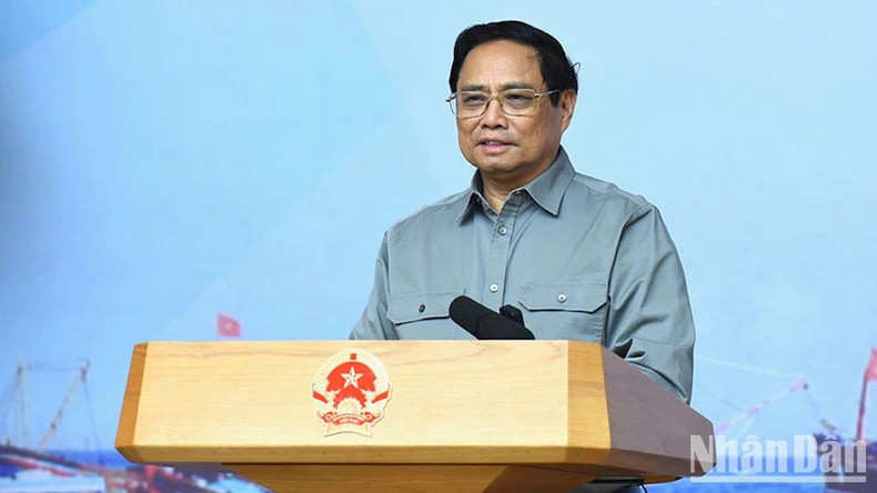 Премьер-министр Фам Минь Тьинь выступает на конференции. Фото: Чан Хай Премьер-министр Фам Минь Тьинь выступает на конференции. Фото: Чан Хай