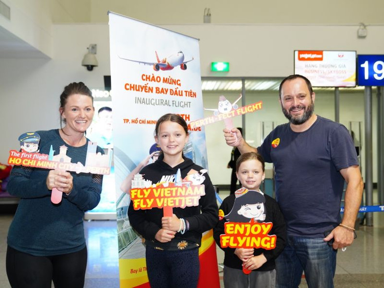 Vietjet выполняет 5 маршрутов, соединяющих Вьетнам с 5 крупнейшими городами Австралии. Vietjet выполняет 5 маршрутов, соединяющих Вьетнам с 5 крупнейшими городами Австралии.