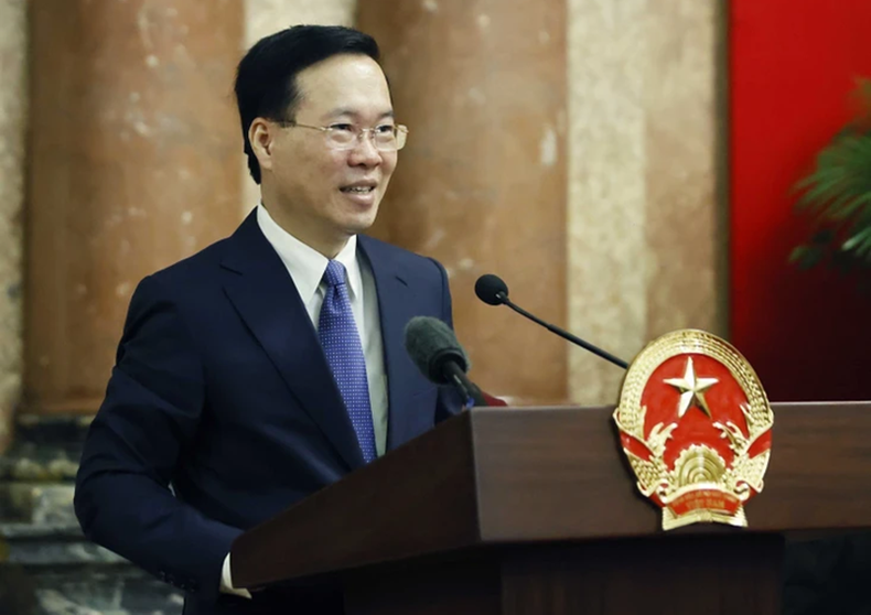 Президент Во Ван Тхыонг выступает с речью. Президент Во Ван Тхыонг выступает с речью.