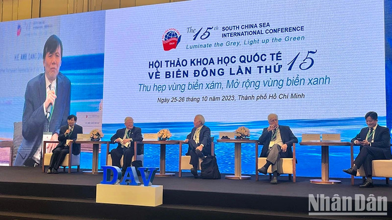 Участники конференции. Участники конференции.