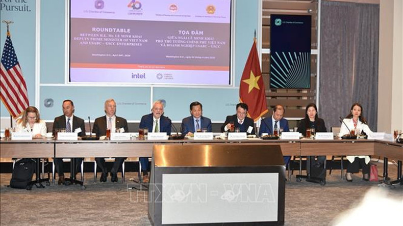 Общий вид деловой дискуссии. Фото: ВИА Общий вид деловой дискуссии. Фото: ВИА