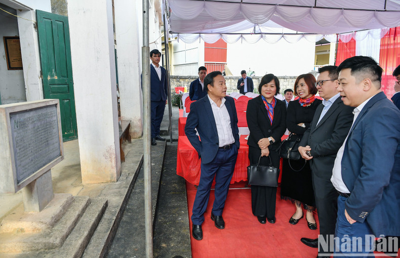 Делегаты занкомятся с историческим значением данного места. Делегаты занкомятся с историческим значением данного места.