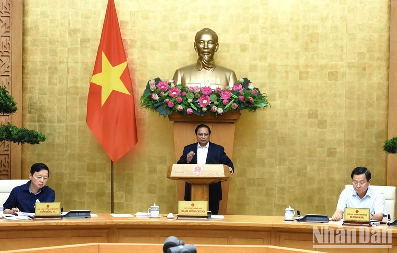 Премьер-министр Фам Минь Тьинь выступает с руководящей речью. Фото: Чан Хай Премьер-министр Фам Минь Тьинь выступает с руководящей речью. Фото: Чан Хай