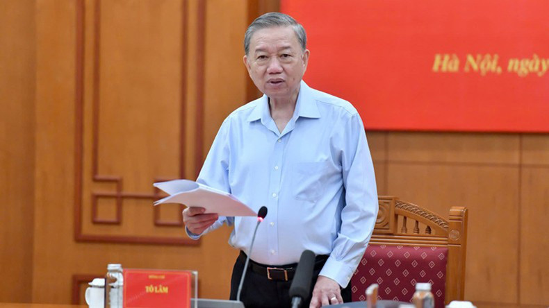 Генеральный секретарь ЦК КПВ, Президент То Лам выступает с заключительной речью. Фото: Данг Кхоа Генеральный секретарь ЦК КПВ, Президент То Лам выступает с заключительной речью. Фото: Данг Кхоа