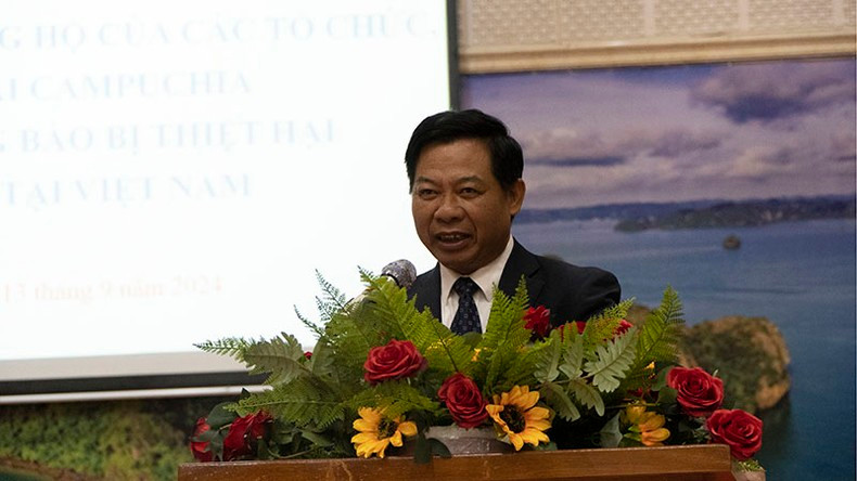 Посол Вьетнама в Камбодже Нгуен Хюи Танг выступает с речью. Фото: Нгуен Хиеп Посол Вьетнама в Камбодже Нгуен Хюи Танг выступает с речью. Фото: Нгуен Хиеп