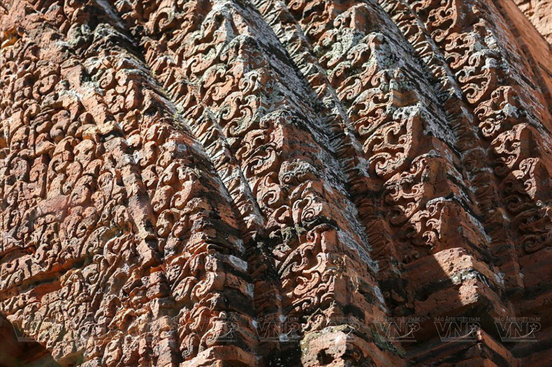 Изысканные узоры на крыше башни. (Фото: ВИА) Изысканные узоры на крыше башни. (Фото: ВИА)