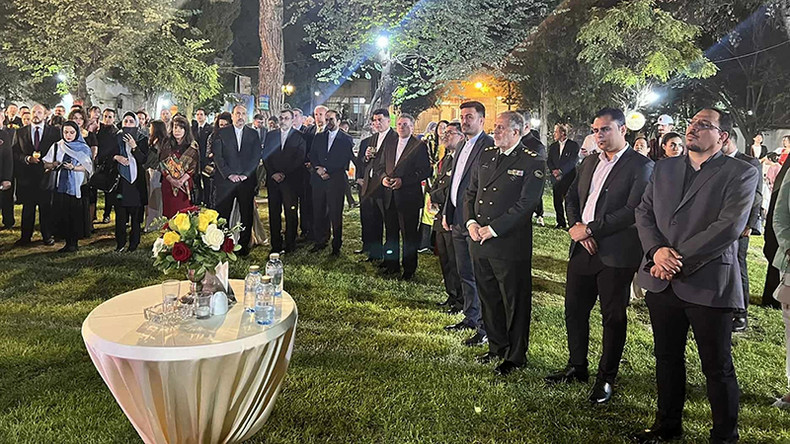 Участники мероприятия в Тегеране. Фото: baoquocte.vn Участники мероприятия в Тегеране. Фото: baoquocte.vn