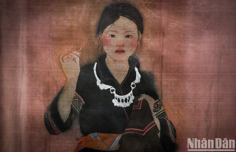 Работа «Вышивка весеннего платья» молодого автора Зыонг Дык Тхиня, получившая поощрительный приз. Работа «Вышивка весеннего платья» молодого автора Зыонг Дык Тхиня, получившая поощрительный приз.