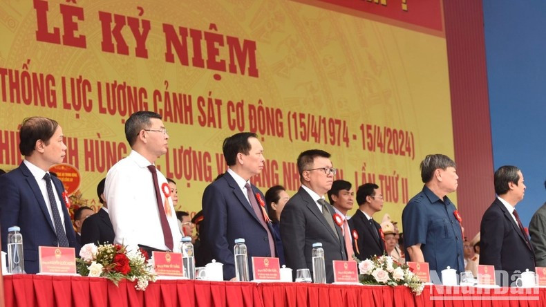 Делегаты на церемонии празднования 50-го традиционного дня Сил мобильной полиции. Фото: Чан Хай Делегаты на церемонии празднования 50-го традиционного дня Сил мобильной полиции. Фото: Чан Хай