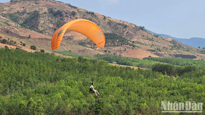 Участники могут полюбоваться природной красотой Шатхэй сверху.