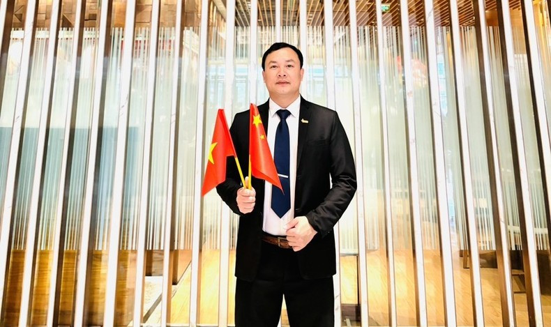 Г-н Ле Чунг Тхань, председатель Ассоциации вьетнамских студентов в Пекине (Китай). Г-н Ле Чунг Тхань, председатель Ассоциации вьетнамских студентов в Пекине (Китай).