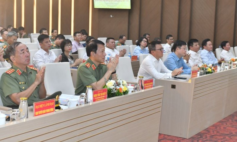 Участники конференции. Участники конференции.