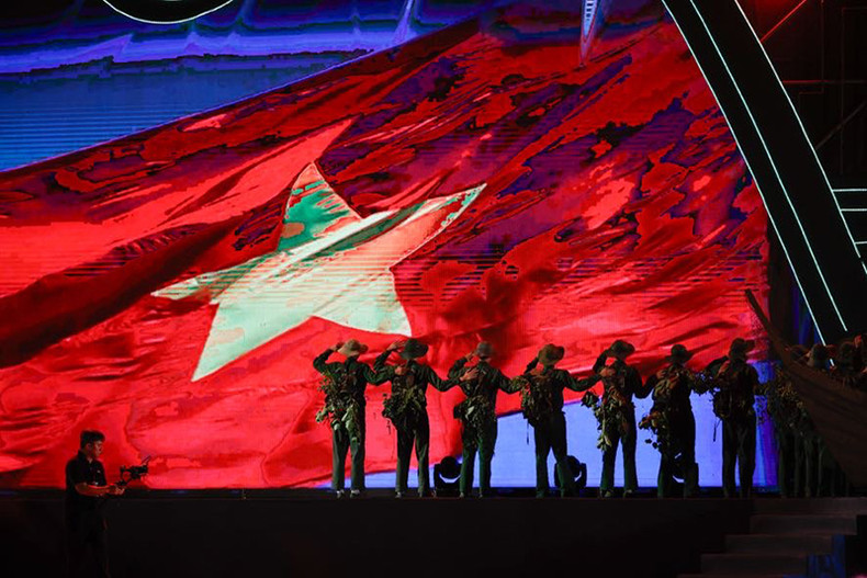 Художественный номер на мероприятии. Фото: VGP Художественный номер на мероприятии. Фото: VGP