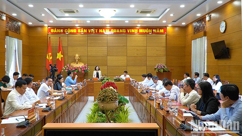 Общий вид рабочей встречи. Общий вид рабочей встречи.