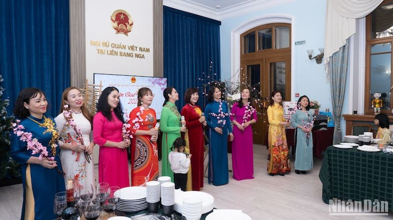 Художественный номер в рамках программы в Москве. Фото: Тхань Тхэ Художественный номер в рамках программы в Москве. Фото: Тхань Тхэ