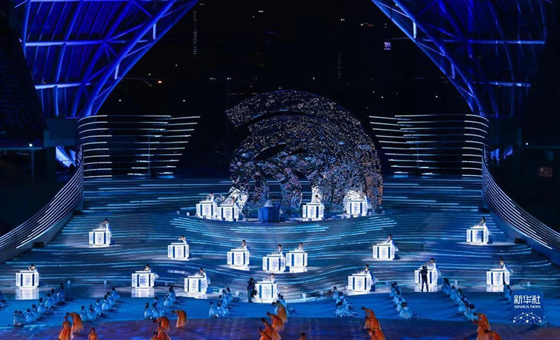 Художественный номер на церемонии открытия ASIAD 19.