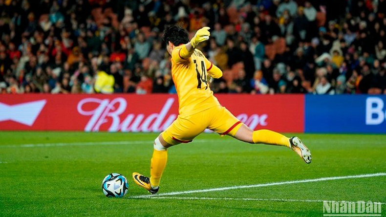 Вратарь Ким Тхань в этом матче выполнила много отличных сейвов. Фото: До Дат Вратарь Ким Тхань в этом матче выполнила много отличных сейвов. Фото: До Дат