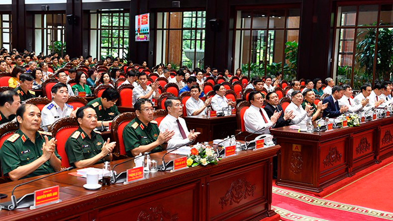 Участники церемонии. Участники церемонии.