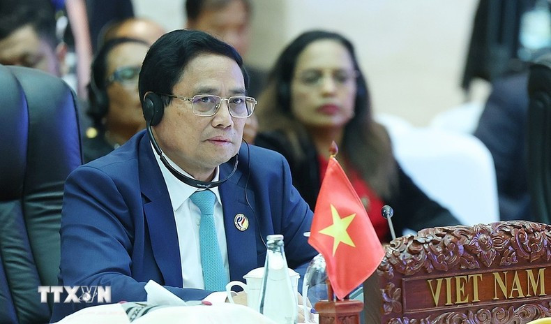 Премьер-министр Вьетнама Фам Минь Тьинь выступает на специальном саммите АСЕАН-Канада. Фото: ВИA Премьер-министр Вьетнама Фам Минь Тьинь выступает на специальном саммите АСЕАН-Канада. Фото: ВИA