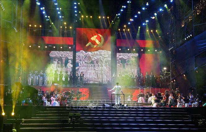 Художественный номер в рамках программы. Фото: ВИА Художественный номер в рамках программы. Фото: ВИА