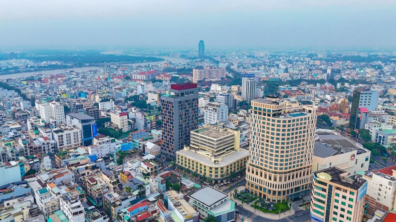 Два новых отеля, Charmant Suit (справа) на 166 номеров и Wink Hotel на 238 номеров, начали работу в 2024 году. Фото: ВИA