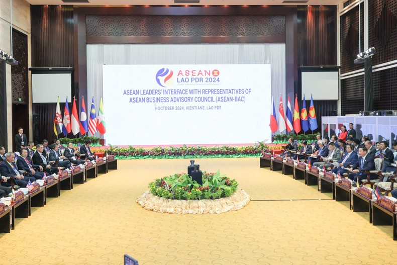 Диалог с представителями ASEAN-BAC. Фото: VGP Диалог с представителями ASEAN-BAC. Фото: VGP